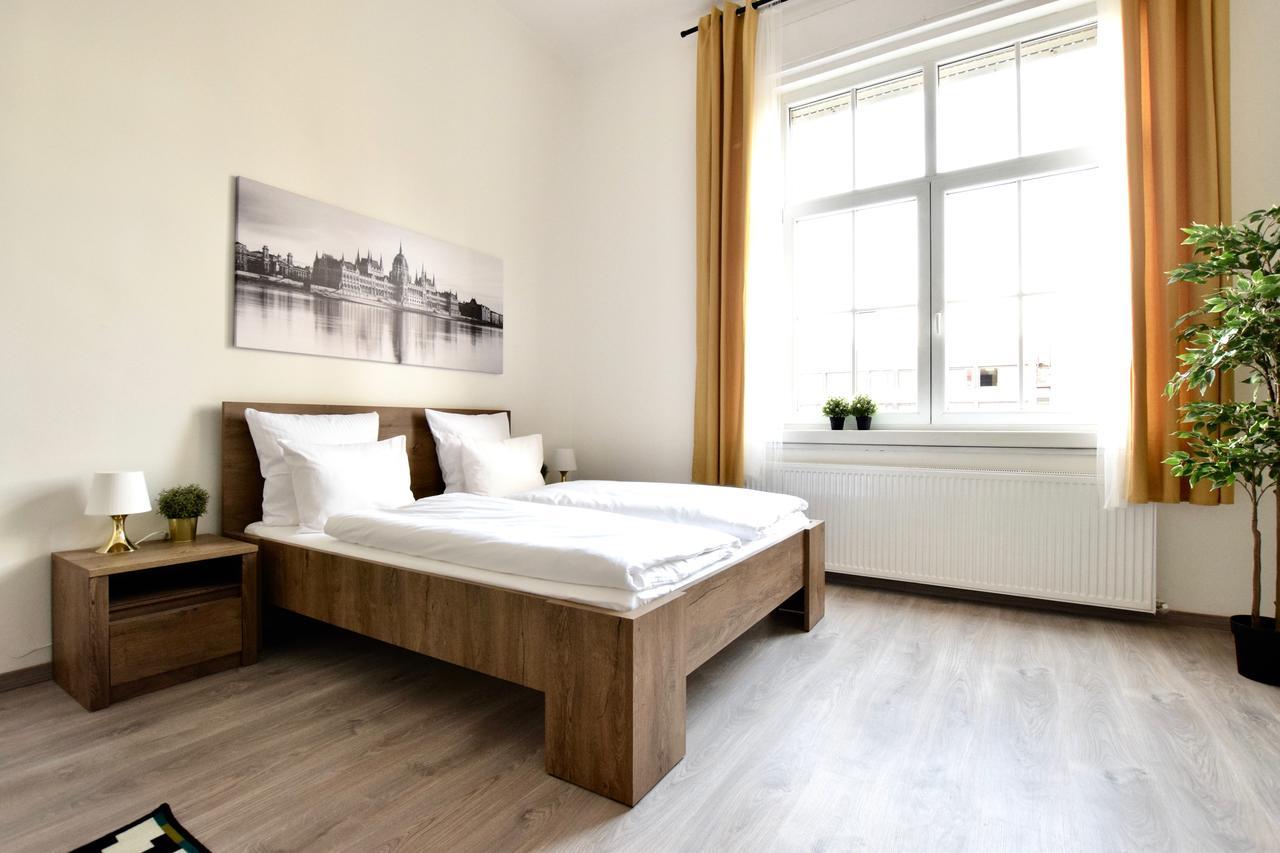 Standard Apartment By Hi5 - Bazilika Suite Budapest Exterior foto