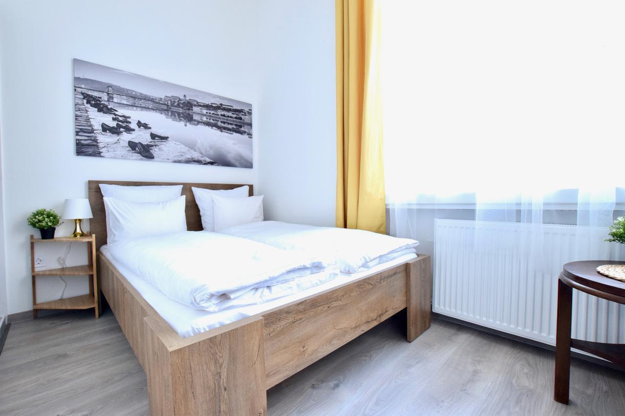 Standard Apartment By Hi5 - Bazilika Suite Budapest Exterior foto