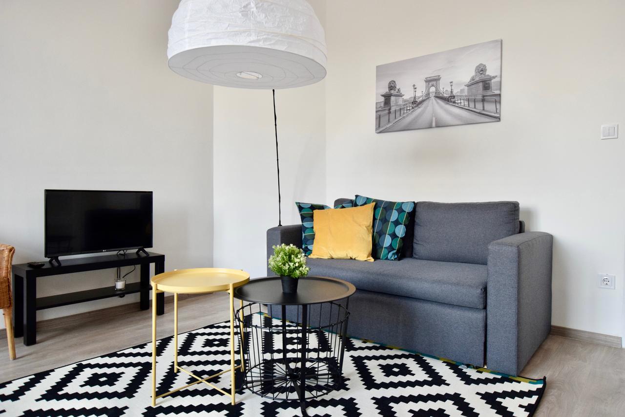Standard Apartment By Hi5 - Bazilika Suite Budapest Exterior foto