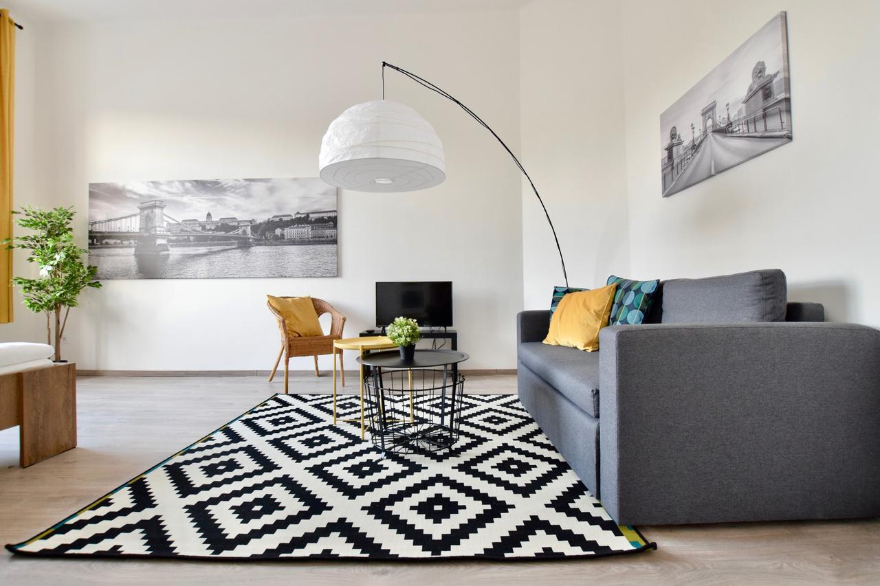 Standard Apartment By Hi5 - Bazilika Suite Budapest Exterior foto